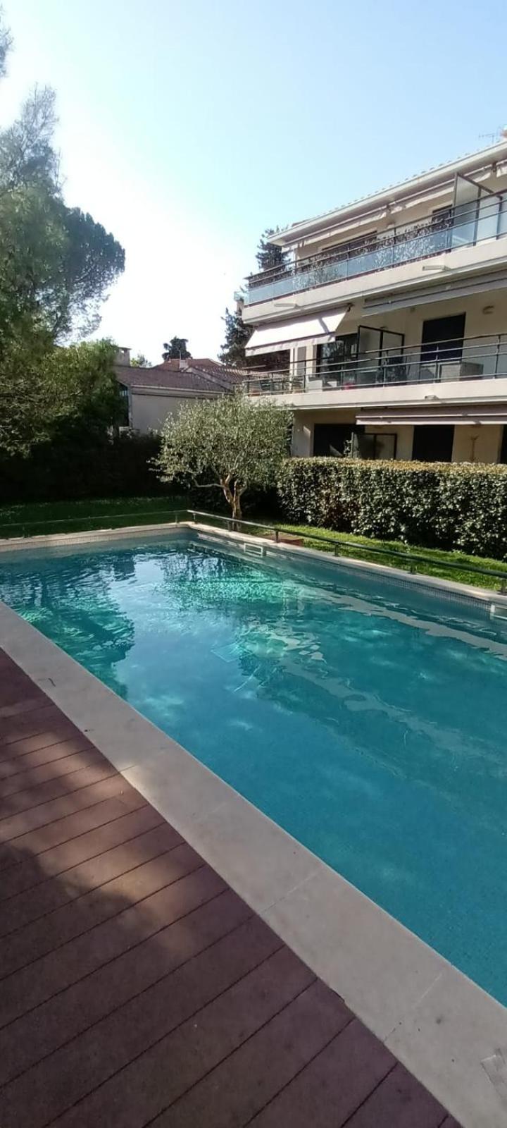 Les Jardins De Louis Villa Кан Екстериор снимка